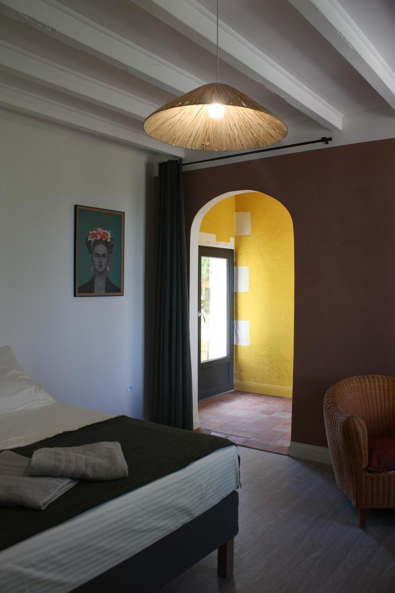 Les Chambres D'Emma Le Liege Luaran gambar
